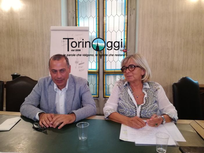 Torino verso la zona arancione, riaprono i negozi: &quot;Ma attenzione alla sicurezza&quot;. &quot;Non è un liberi tutti&quot;