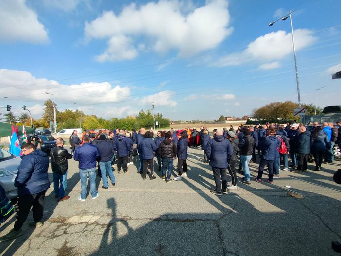 manifestazione lavoratori lear