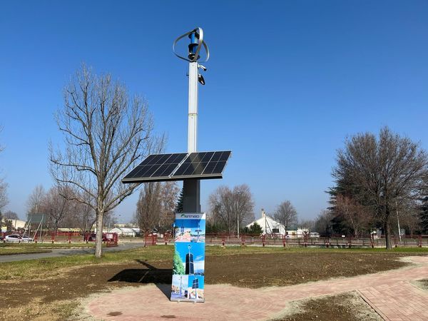 Inaugurato lo Smart Gren Pole al liceo Curie di Grugliasco Inaugurato lo Smart Gren Pole al liceo Curie di Grugliasco