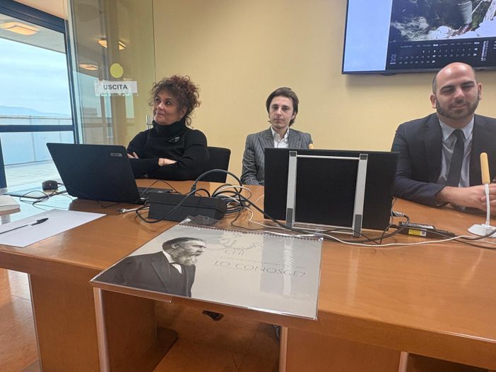 Lo Smemorato di Collegno: ecco il calendario 2026 firmato da Michele D’Ottavio