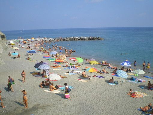 Spiagge libere accessibili nell'estate 2020? Le amministrazioni savonesi al Governo: "Da soli non ce la facciamo"