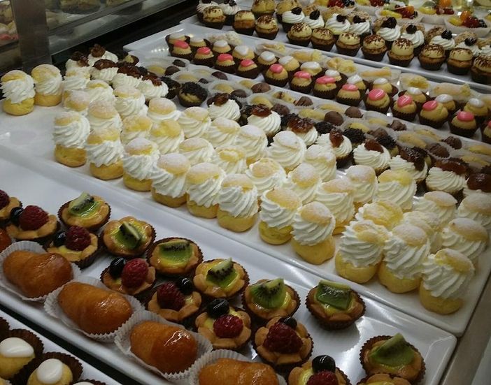 "Coprifuoco" sulla ristorazione, gli artigiani si ribellano: "Il fatturato potrebbe crollare del 50%" "Coprifuoco" sulla ristorazione, gli artigiani si ribellano: "Il fatturato potrebbe crollare del 50%"