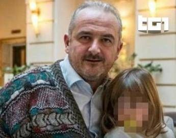 Ritrovata in Ungheria la piccola Chantal: era stata rapita dalla madre 13 anni fa Ritrovata in Ungheria la piccola Chantal: era stata rapita dalla madre 13 anni fa