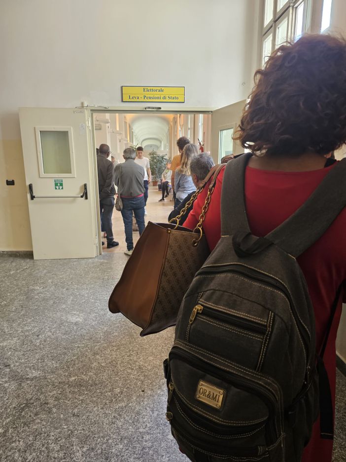 Elezioni Europee e Regionali. Informazioni utili, dati e tutto quello che c'è da sapere Elezioni Europee e Regionali. Informazioni utili, dati e tutto quello che c'è da sapere