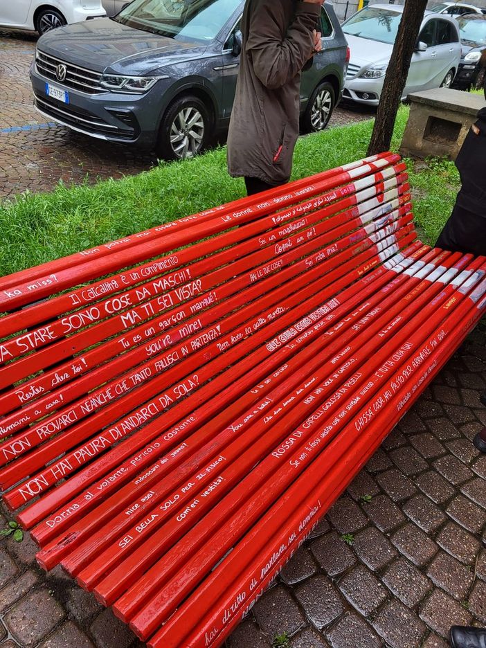 Tutte le iniziative del Comune di Grugliasco per il 25 Novembre Tutte le iniziative del Comune di Grugliasco per il 25 Novembre