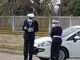 Seminudo e ubriaco nei pressi de Le Gru: multato dagli agenti della polizia municipale
