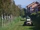 Iniziato il taglio dell'erba nei parchi e nei giardini di Grugliasco