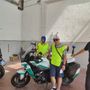 Un gruppo di ragazzi disabili in visita al comando della Polizia locale di Grugliasco