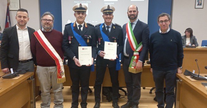 Collegno premia il comandante della Polizia locale Galletta e il commissario Sandri