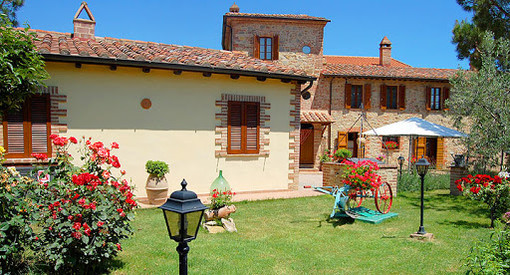 Agriturismo con giardino Agriturismo con giardino