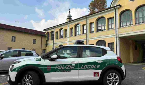 Una vettura della Polizia locale di Grugliasco