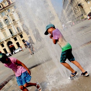 Estate al via con temperature già roventi, ma le piogge primaverili allontanano lo spettro della siccità