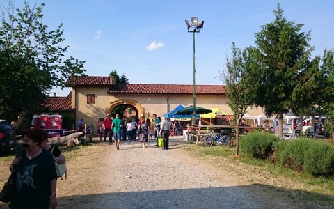 Una bella immagine di Cascina Duc a Grugliasco