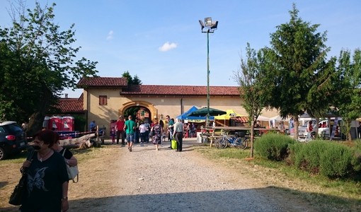 Una bella immagine di Cascina Duc a Grugliasco