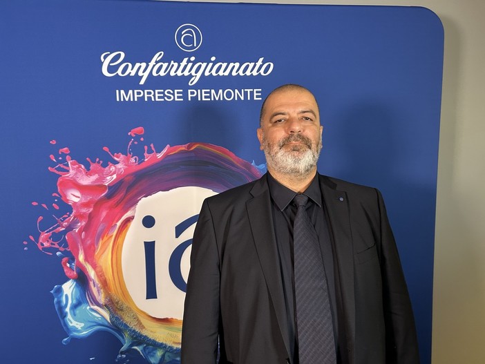 Rielezione per il presidente: “La crisi automotive pesa sull’indotto, non possiamo essere solo turismo” Rielezione per il presidente: “La crisi automotive pesa sull’indotto, non possiamo essere solo turismo”