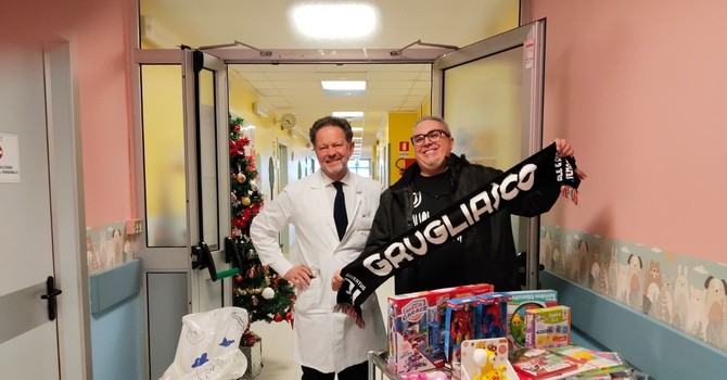 Juventus Club Grugliasco: doni e giocattoli per i bimbi dell'ospedale di Rivoli