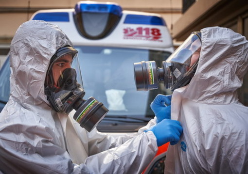 Coronavirus, un morto nelle ultime 24 ore in Piemonte: calano ancora i ricoveri in ospedale Coronavirus, un morto nelle ultime 24 ore in Piemonte: calano ancora i ricoveri in ospedale