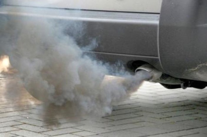 Smog e auto, finita l'emergenza: da domani circolazione normale