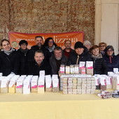 Alcuni produttori del Mercato della Terra di Bra, in programma ogni terza domenica del mese