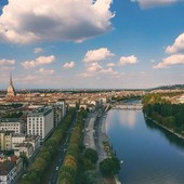 Panorama di Torino con Mole e Po in primo piano