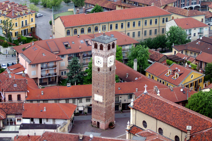 La città di Grugliasco illuminerà di arancione la torre civica