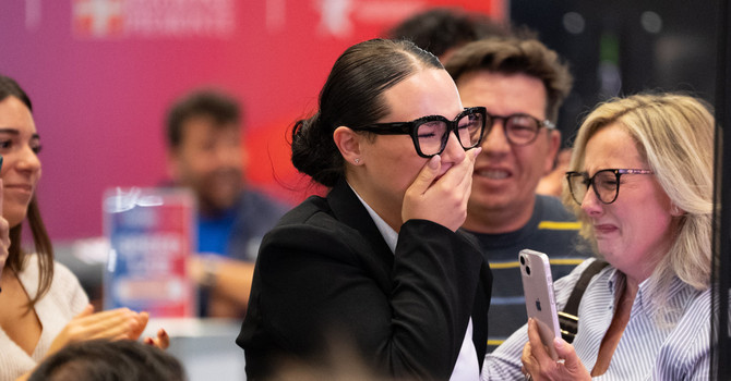 Grugliasco sul gradino più alto del podio: Denise Cau vince l’oro nella categoria Hotel Reception ai WorldSkills 2026