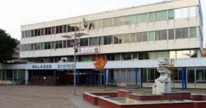 Una immagine del municipio di Collegno