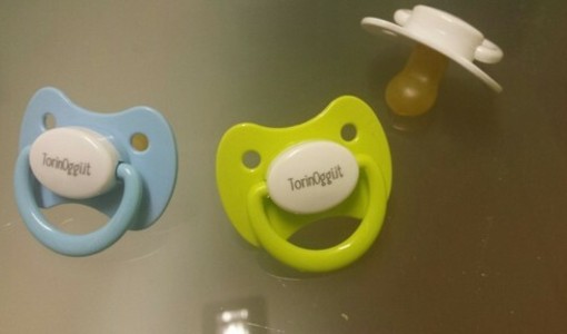 Come da tradizione il 'primo ciuccio' ai nati il 1° gennaio lo regala Torinoggi Come da tradizione il 'primo ciuccio' ai nati il 1° gennaio lo regala Torinoggi