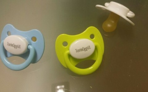 Come da tradizione il 'primo ciuccio' ai nati il 1° gennaio lo regala Torinoggi