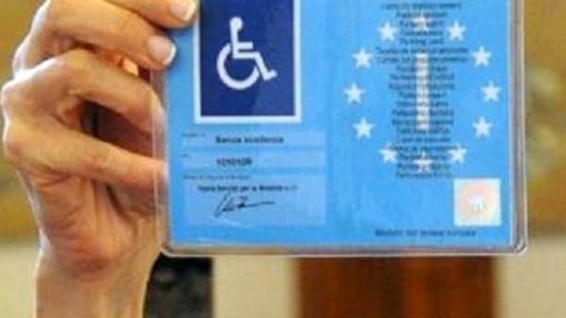 Permessi disabili: Rivoli introduce la consegna a domicilio