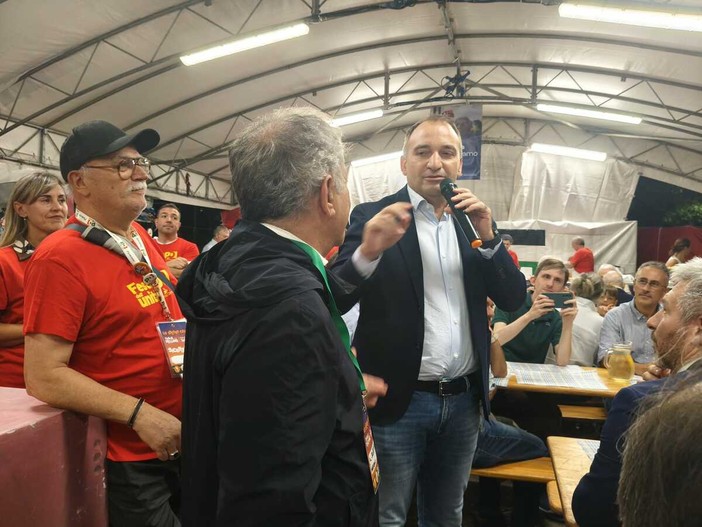 Festa dell'Unità, alla cena dei sindaci 120 amministratori a tavola