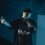 Fabri Fibra porta il nuovo album al Flowers Festival: &quot;Mi sono chiesto quando il mondo brucia, noi che facciamo?&quot;