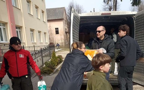 Rientrati dalla missione umanitaria in Ucraina i volontari dei Vigili del Fuoco