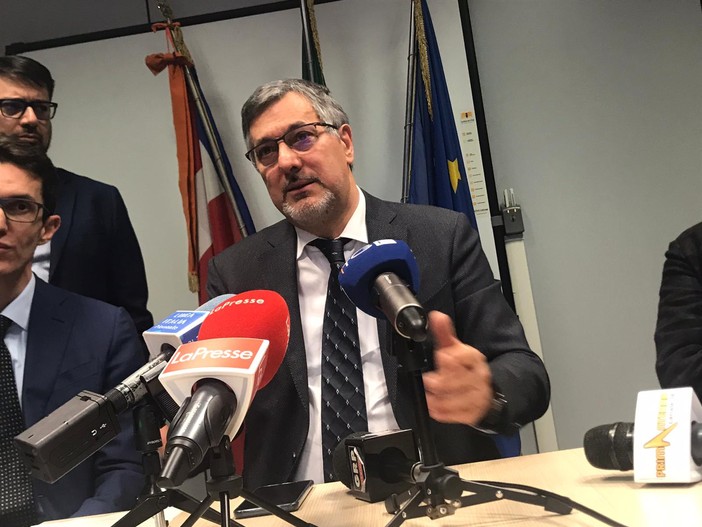 Coronavirus, Icardi difende il sistema Piemonte: "Letto numeri strani, sui tamponi ci siamo attenuti alle regole. E a nessuno è stata negata la cura necessaria" Coronavirus, Icardi difende il sistema Piemonte: "Letto numeri strani, sui tamponi ci siamo attenuti alle regole. E a nessuno è stata negata la cura necessaria"