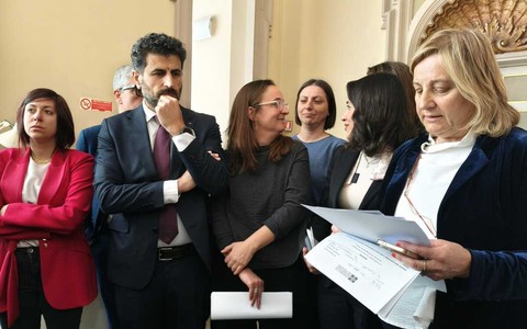 Caso Chiorino, minoranza contro Cirio: "Scappa dal confronto. Non leggerezza, ma rapporti con famiglia vicino mafia"