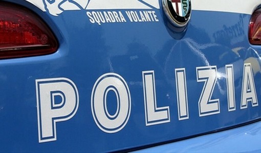 Rivoli, tentano di rapinare una donna anziana in piazza Cavallero: arrestati in due