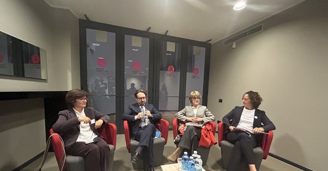 Cibo, vita umana, addirittura Spazio. UniTo porta a Grugliasco un’enciclopedia sui micro organismi Cibo, vita umana, addirittura Spazio. UniTo porta a Grugliasco un’enciclopedia sui micro organismi