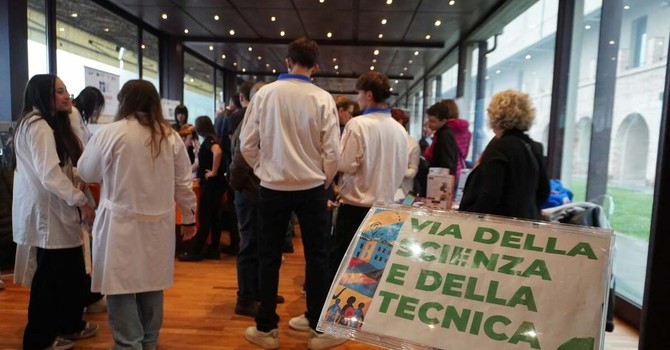 Scuola e lavoro, Rivoli si Orienta raddoppia e nasce Bussole Scuola e lavoro, Rivoli si Orienta raddoppia e nasce Bussole