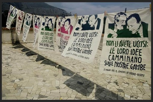 Lo spettacolo LESSICO DI UNA STRAGE, in scena al Teatro Perempruner di Grugliasco domenica 8 maggio Lo spettacolo LESSICO DI UNA STRAGE, in scena al Teatro Perempruner di Grugliasco domenica 8 maggio