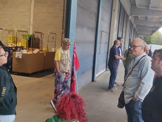 Presidio e protesta dei lavoratori di PostalCoop a Grugliasco Presidio e protesta dei lavoratori di PostalCoop a Grugliasco