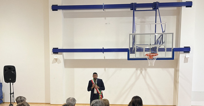 Con il Social Hub Grugliasco regala nuova vita all'ex scuola media Gramsci