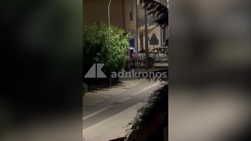 Assaltano un'armeria nel Cagliaritano, in un video le urla e gli spari nella notte