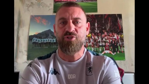 Festa del Cinema di Roma, De Rossi assente per impegni di campo: "Spero che l'Ostiamare vi entri nel cuore" Festa del Cinema di Roma, De Rossi assente per impegni di campo: "Spero che l'Ostiamare vi entri nel cuore"