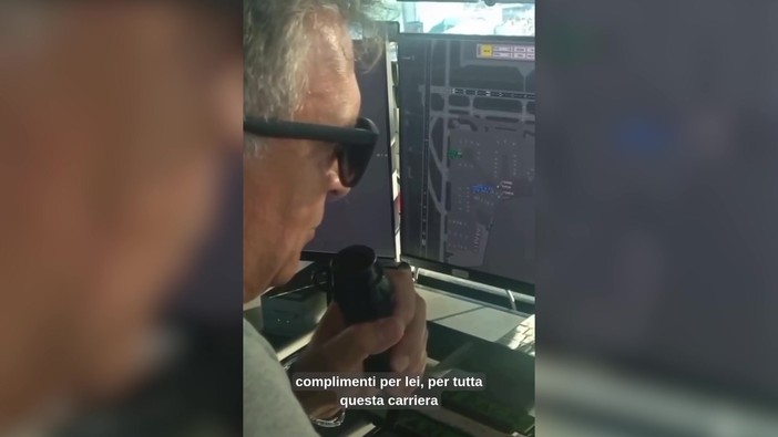 "Grazie Comandante": il messaggio inaspettato della Torre di controllo per l'ultimo volo "Grazie Comandante": il messaggio inaspettato della Torre di controllo per l'ultimo volo