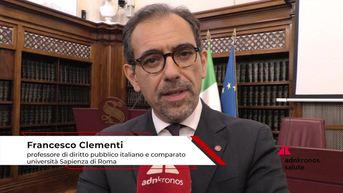 Clementi (Sapienza Università di Roma): "Libro su titolo V una proposta per rilanciare dialogo tra Stato e Regioni" Clementi (Sapienza Università di Roma): "Libro su titolo V una proposta per rilanciare dialogo tra Stato e Regioni"