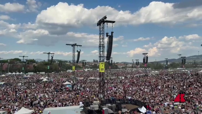 L'oceano di Ultimo, le 250mila persone in attesa del concerto L'oceano di Ultimo, le 250mila persone in attesa del concerto