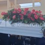 Funerali Lorena Isceri, l'uscita del feretro tra applausi e palloncini in cielo Funerali Lorena Isceri, l'uscita del feretro tra applausi e palloncini in cielo