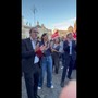 Schlein, Fratoianni e Bonelli cantano 'Bella Ciao' sotto il palco della Cgil