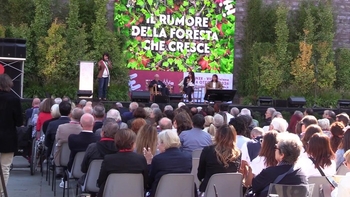 Festival Nazionale dell'Economia Civile: partecipazione femminile e premiazioni sul palco dell'ultima giornata Festival Nazionale dell'Economia Civile: partecipazione femminile e premiazioni sul palco dell'ultima giornata