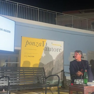 Ponza d'autore, Osho: "L'agenda Draghi? Ce l'hanno da Buffetti"